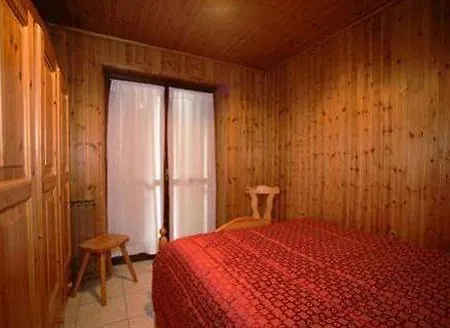 Champoluc Apartment Lägenhet *