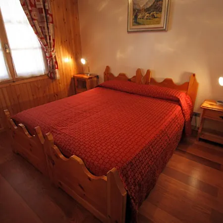 Champoluc Apartment Lägenhet *