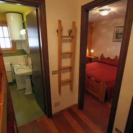 Lägenhet Champoluc Apartment