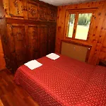 Champoluc Apartment דירה שמפולוק