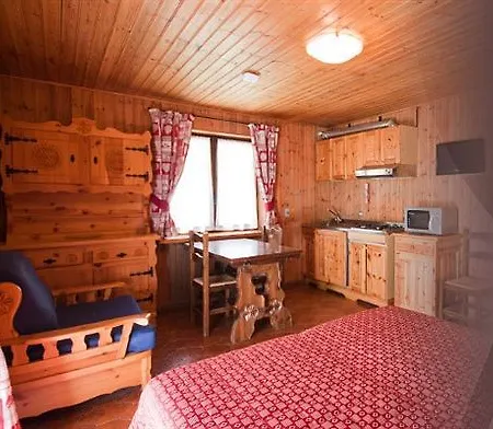 Champoluc Apartment Appartamento Champoluc