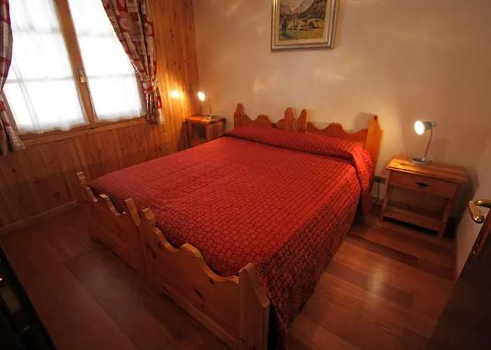 Champoluc Apartment Lägenhet *